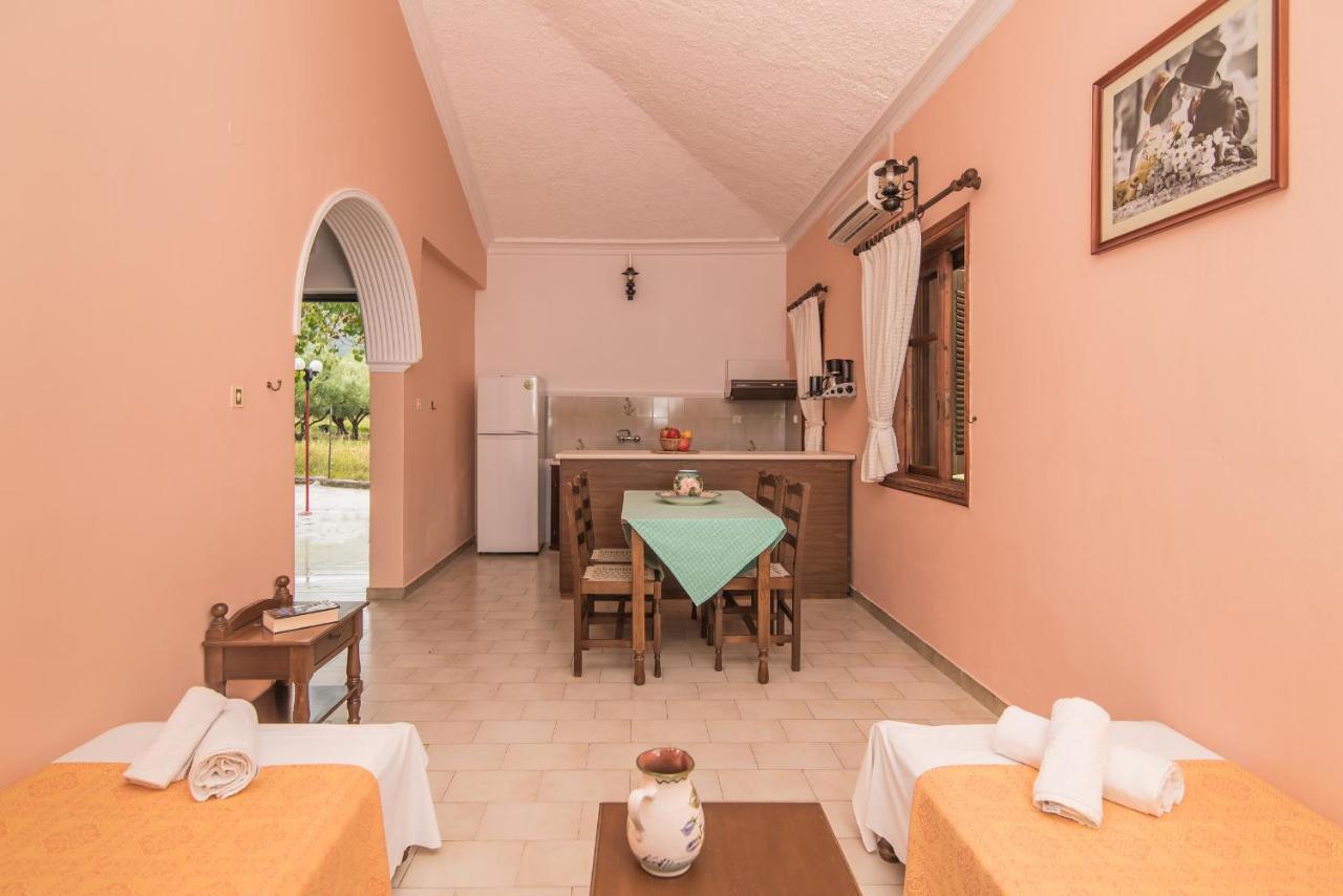 Alykes Park Bungalows Екстер'єр фото